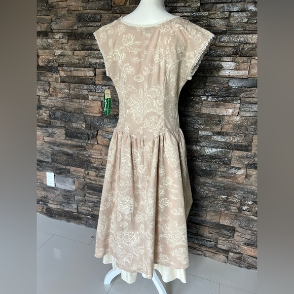 Sea Tan and Cream Buttoned Midi Sundress - Picture 2 of 15